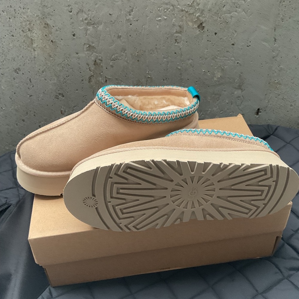 Ugg Tazz Driftwood Brans new